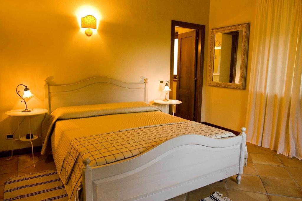 Mangone  Agriturismo Borgo Serafino חדר תמונה